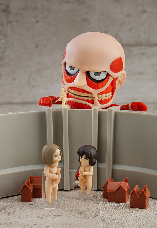 Attack on Titan Figures: Colossal Titan Renewal Set (Nendoroid)