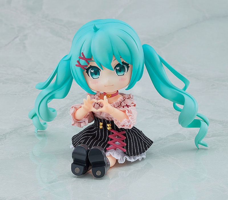 Vocaloid Figures: Hatsune Miku (Date Outfit Ver.) (Nendoroid Doll)